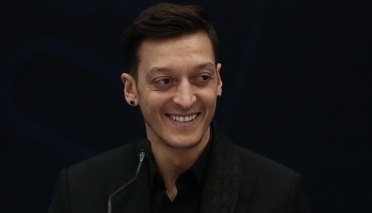 Mesut Özil: 'Hayalimi gerçekleştirdim'