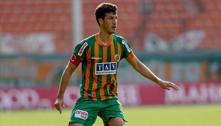 Salih Uçan, Alanyaspor'dan ayrıldı