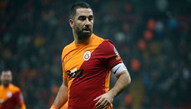 Arda Turan'ın performansına İspanyol basınından eleştiri