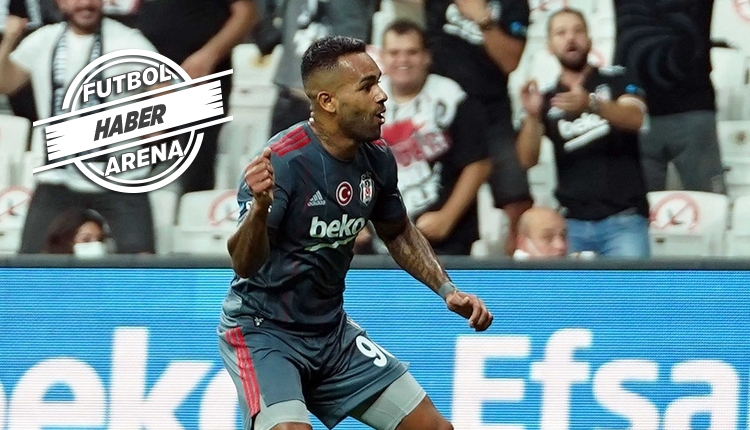 Beşiktaş'ta Alex Teixeira ile yollar ayrıldı