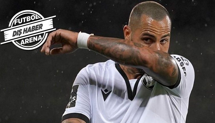 Ricardo Quaresma: 'Futbolu bırakmadım'