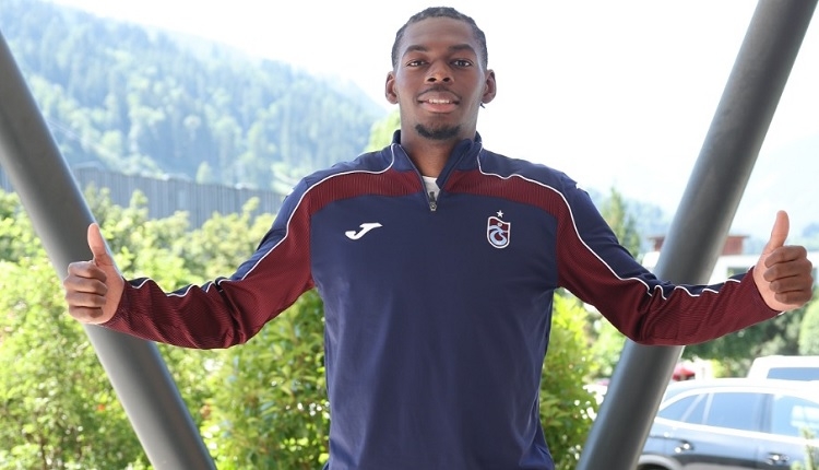 Trabzonspor'un yeni transferi Mitongo kampa katıldı