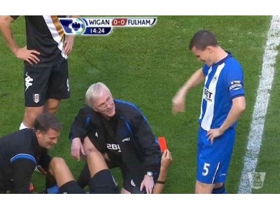 Hakem'e çift daldılar