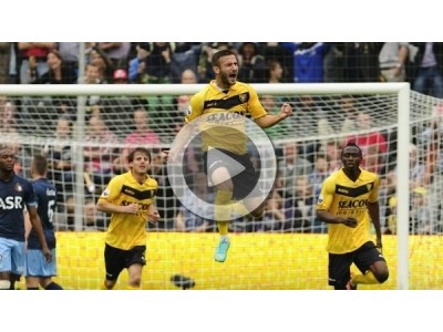 Gurbetçi Oğuzhan frikikten attı