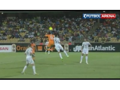 Drogba'dan harika kafa golü