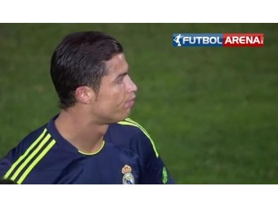 Ronaldo bu kez kaleyi şaşırdı