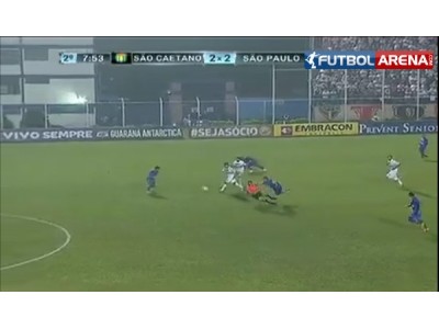 Hakeme bodoslama daldı