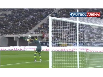 Muslera'dan büyük hata