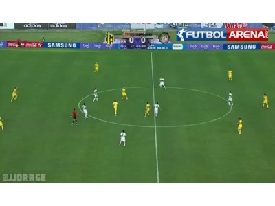 Ceza sahası dışından tam doksana! Müthiş gol!