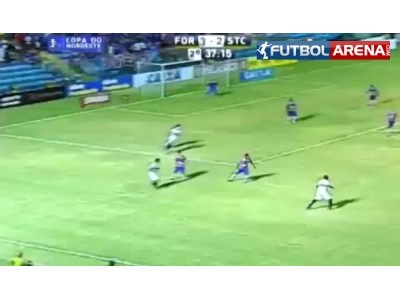 27 metreden müthiş bir gol attı, spiker kendinden geçti!