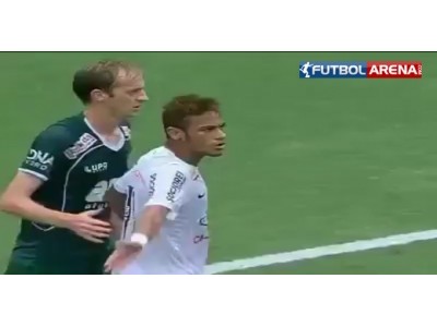 Neymar'dan harika çalımlar!