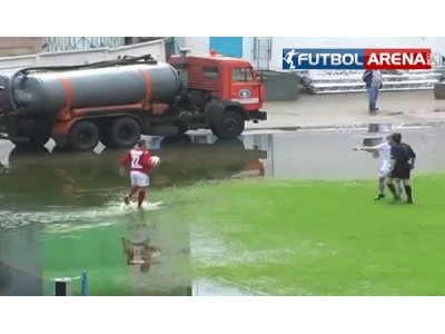 O da ne! Sahayı su bastı!