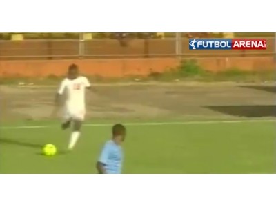 Moussa Sow kafayı çaktı!