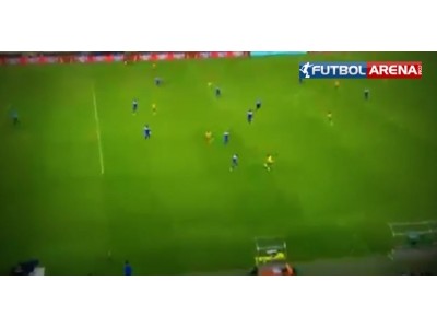 Öyle bir vurdu ki, kaleci topu ağlarda buldu!