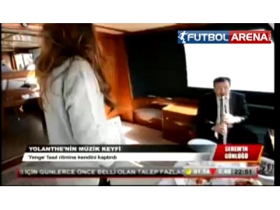 Yolanthe'den göbek şov!