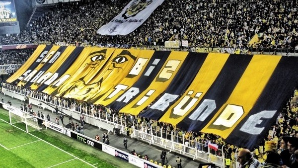 Benfica bu marşla titreyecek!