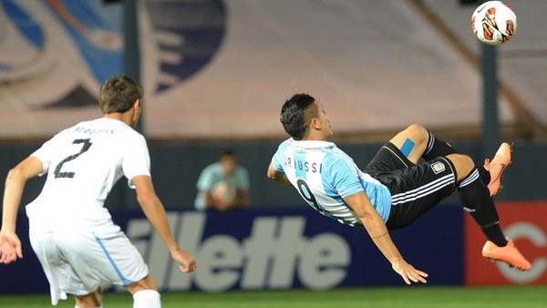 Arjantinli gençten müthiş gol!