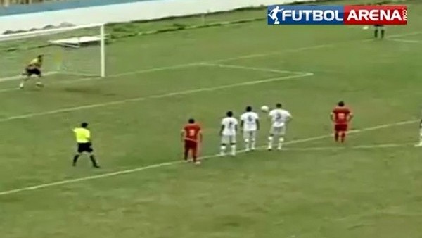 Penaltıyı kaçırdı! Ama bu çok farklı...