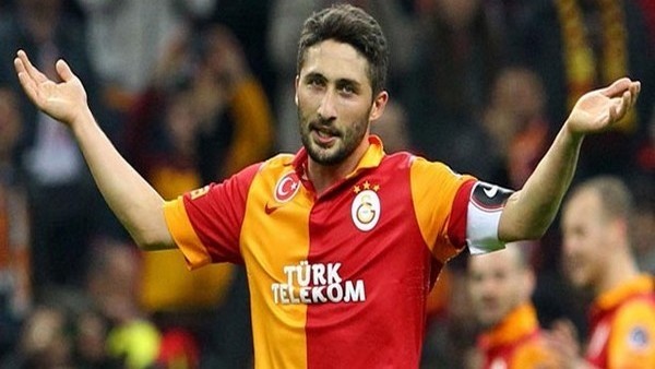 Sabri terlikle 3'lü çektirdi!