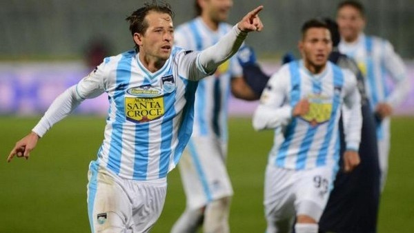 Togni'den muhteşem bir gol!