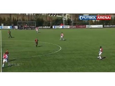 Ajaxlı gençten müthiş gol!