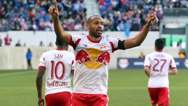 Thierry Henry boş geçmiyor!