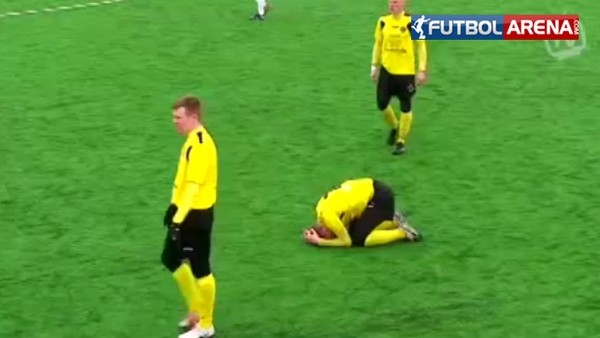 Sahada cinnet geçirdi!