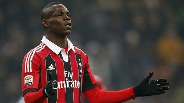 Balotelli yine iş başında!