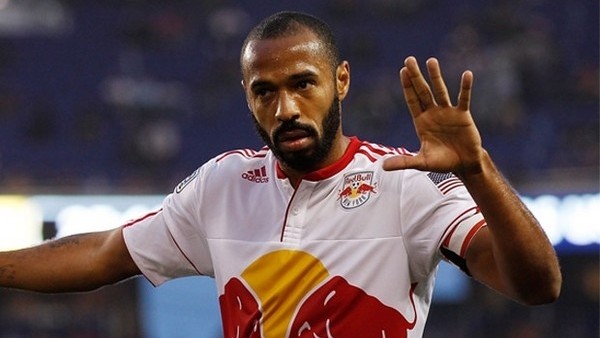 Juninho ortaladı Henry rövaşatayı çaktı!