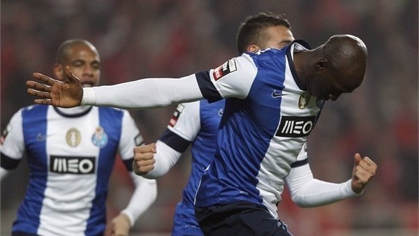 Portolu Mangala çok şık attı!