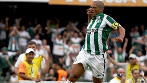 Alex füzeyi yolladı