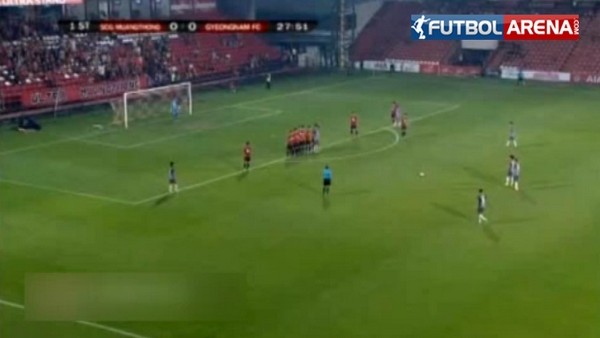 Dünyanın en çılgın serbest vuruşu!