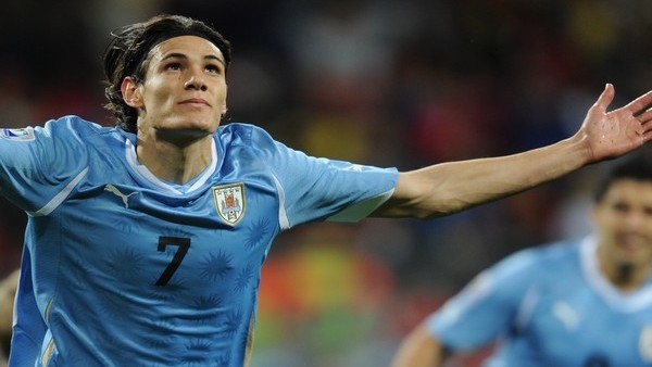 Cavani'den şık bir gol!