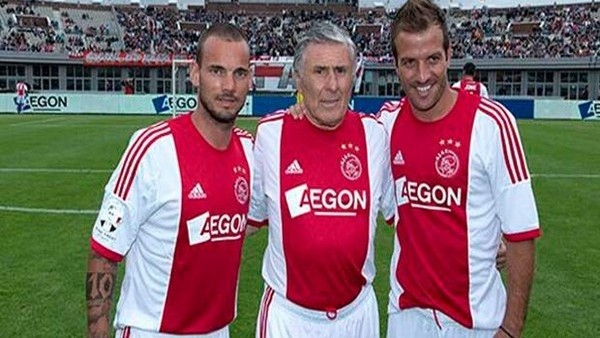 Sneijder Ajax'la özlem giderdi 