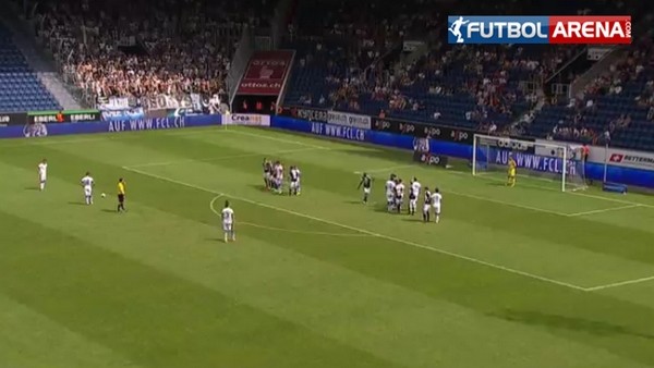 İsviçre'den müthiş frikik golü!