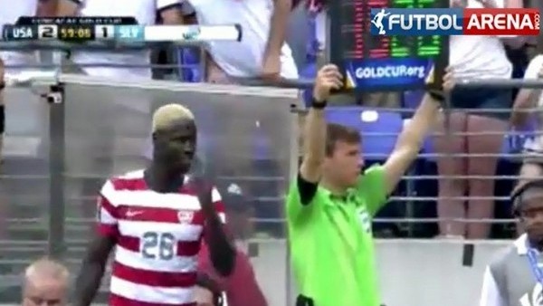 Eddie Johnson oyuna girdi ve 10 saniyede...