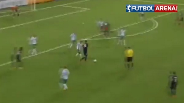 İbrahimovic'ten muhteşem topuk pası!