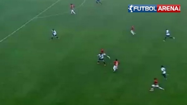 Rakip kaleye böyle vurmaz...