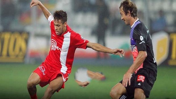 Neymar Lugano'yu hipnoz etti