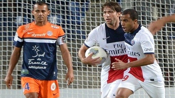 Maxwell'den akıl dolu bir gol!