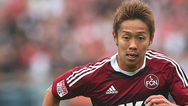 Japon oyuncudan inanılmaz gol!