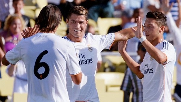 Mesut attı, Real Madrid kazandı!