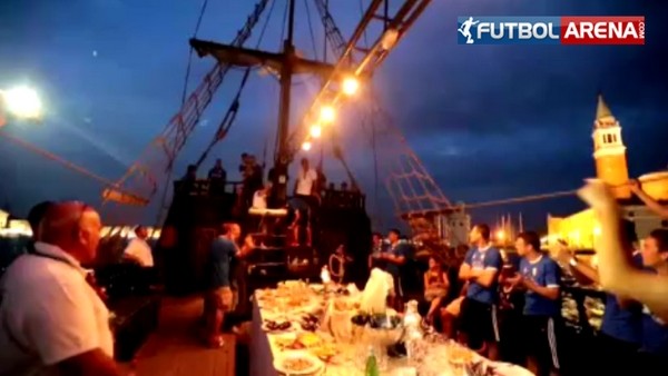 Bu rüzgara o da kapıldı! | Del Piero'dan harlem shake!