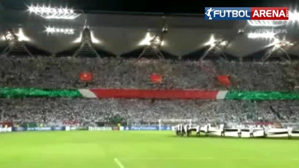 Legia tribünlerinde çılgın bir kareografi!