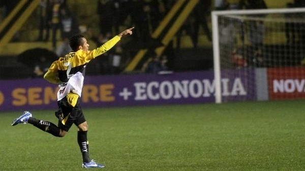 Müthiş rövaşata golü Alex'i yıktı