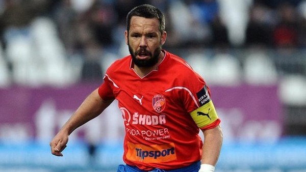 Eski Aslan'dan müthiş gol!