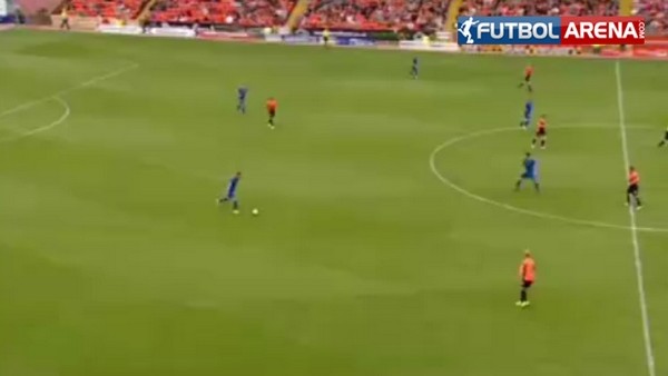 Kuzey İrlandalı'dan İskoçya'yı sallayan gol!