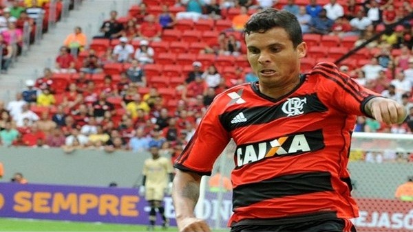 Beşiktaş'ın sol beki geliyor! Brezilya'dan...