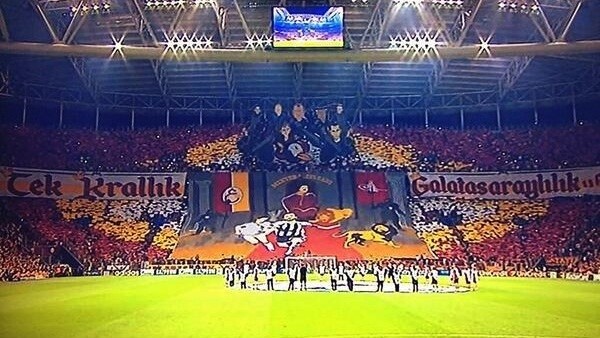 Arena'da muhteşem koreografi!