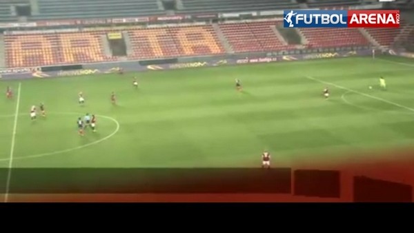 Rus bayan futbolcudan jeneriklik gol